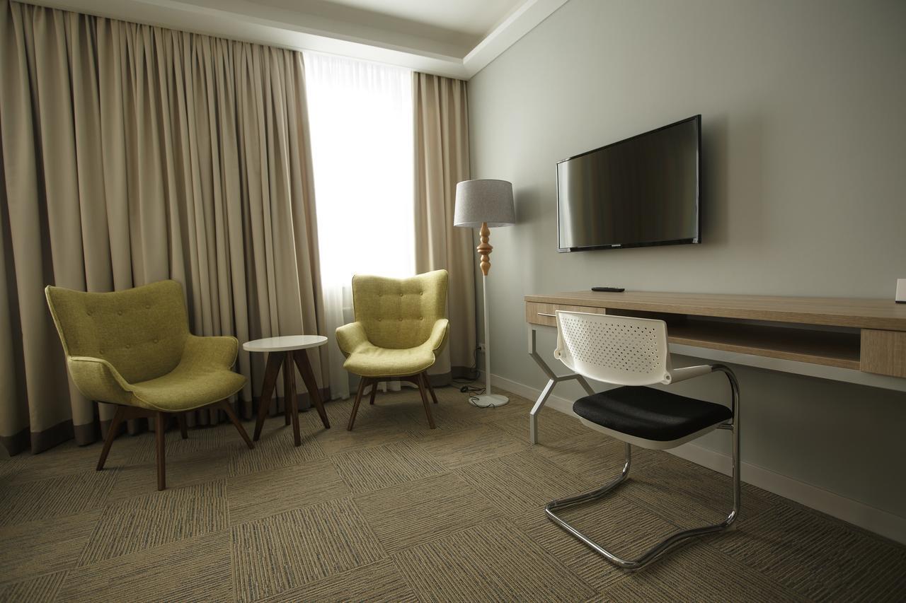 Green Which Hotel 페트로파블롭스크 외부 사진