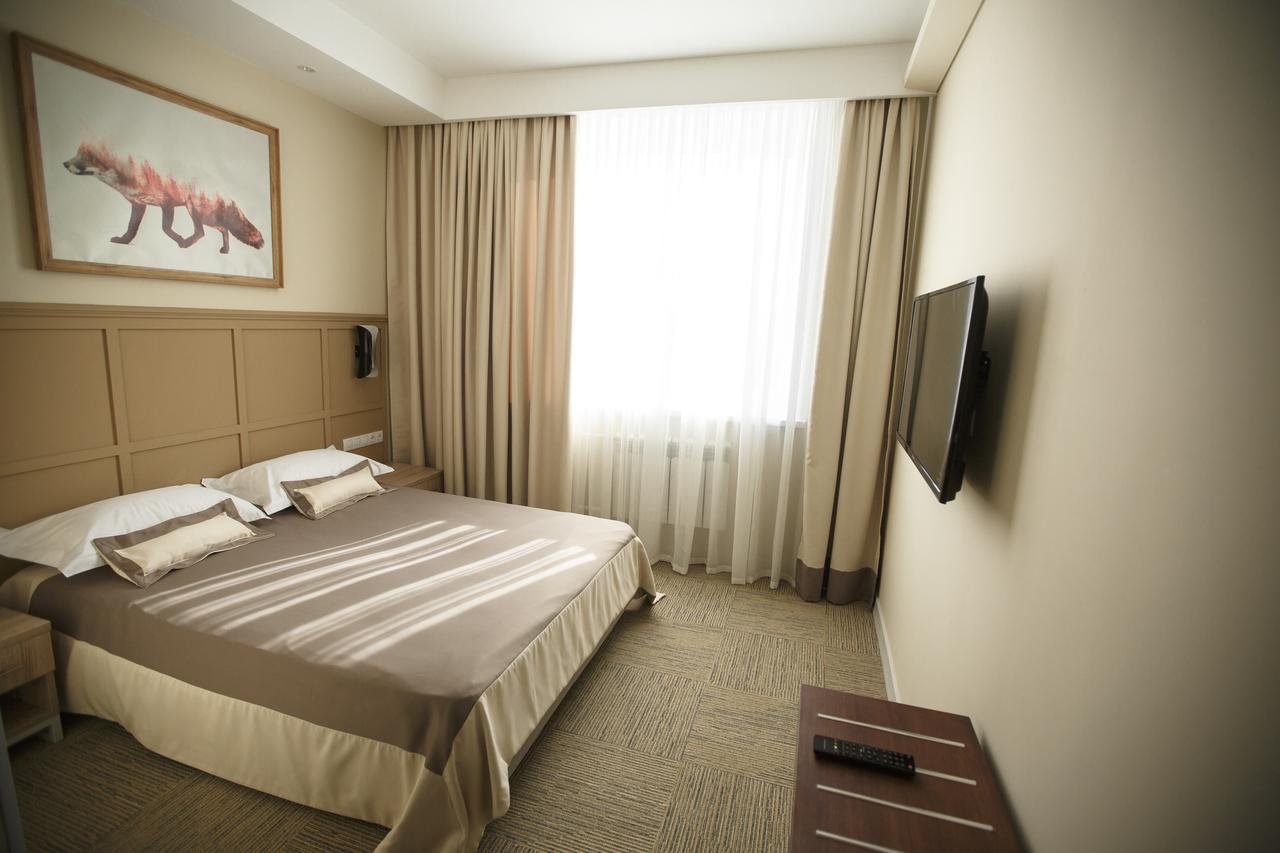 Green Which Hotel 페트로파블롭스크 외부 사진