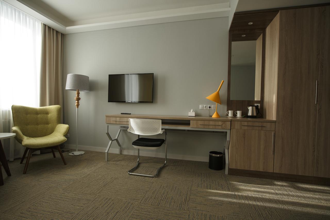 Green Which Hotel 페트로파블롭스크 외부 사진